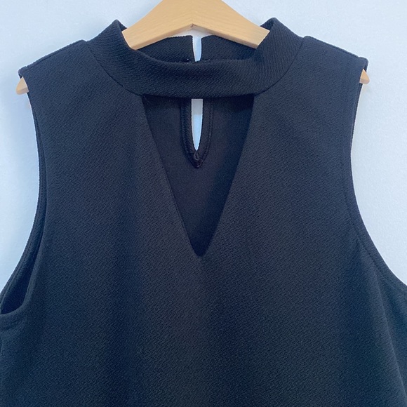 Valleygirl Tops - Valleygirl - Black Sleeveless, Chocker and V neckline Top - Size Small